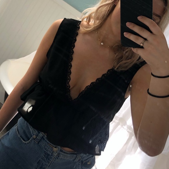 Zaful Tops - NWT black deep V tank top
